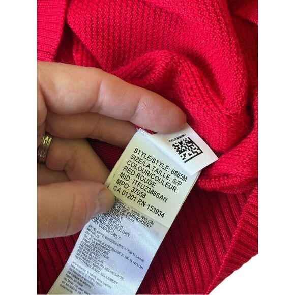 Canada Goose Red McLeod Sweater size S V-neck Pullover Merino Wool - Picture 12 of 14